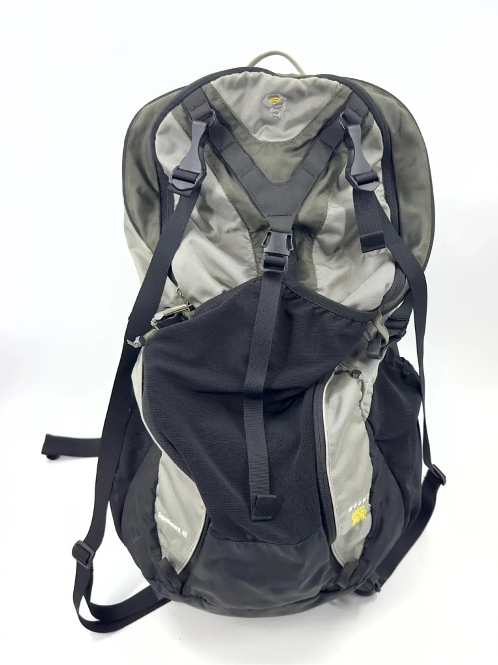 Mountain Hardwear Supernatural 40 Backpack Size M Fitlock Hiking Camping Outdoor